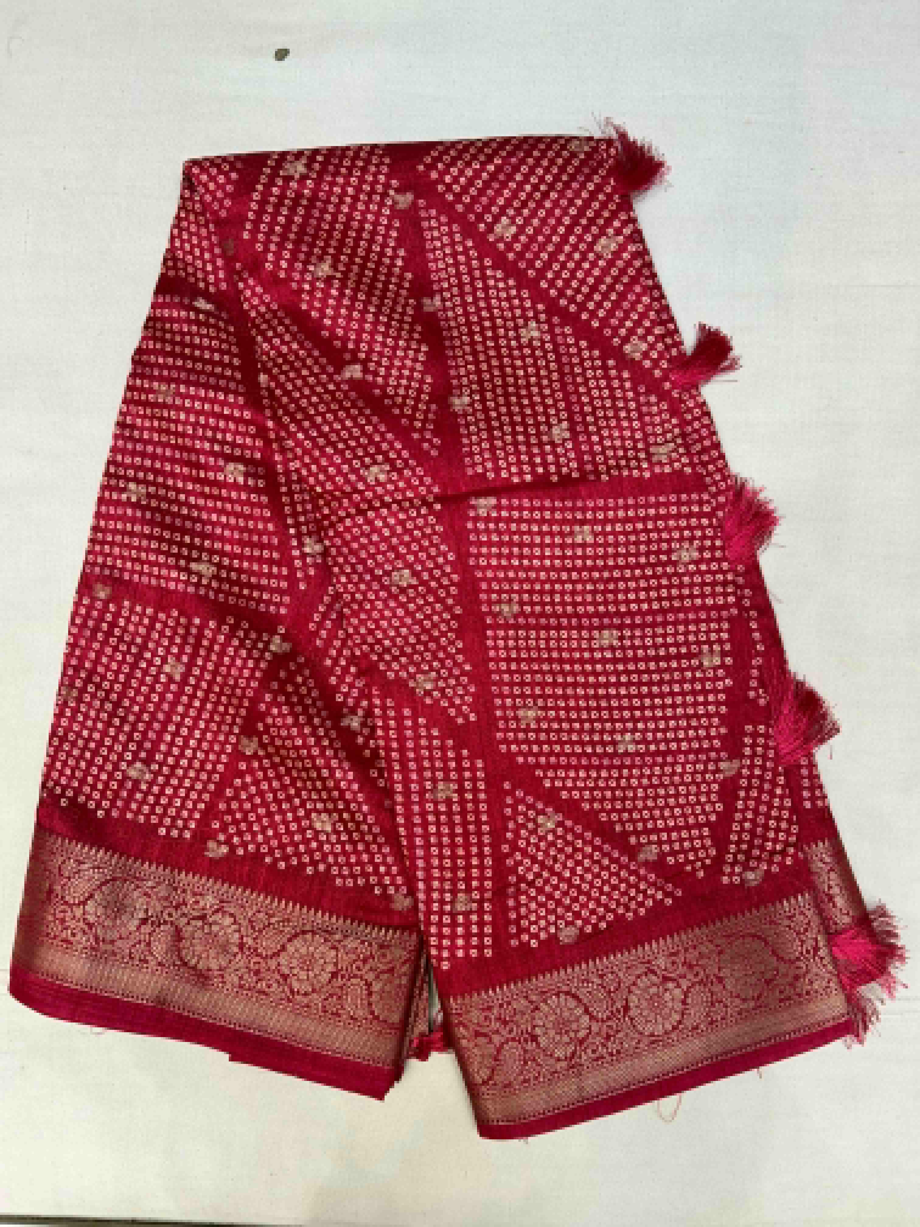 Brocade Weaving Silk Handloom Bandhani Saree