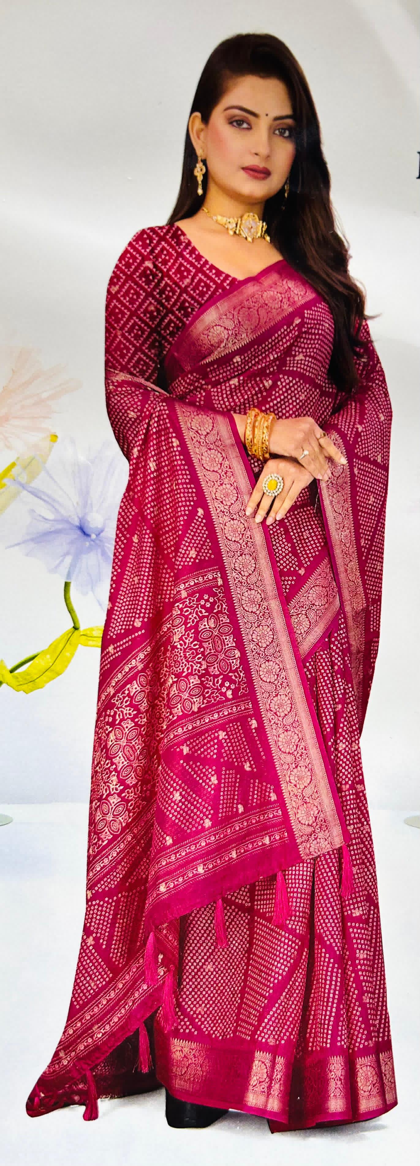 Brocade Weaving Silk Handloom Bandhani Saree